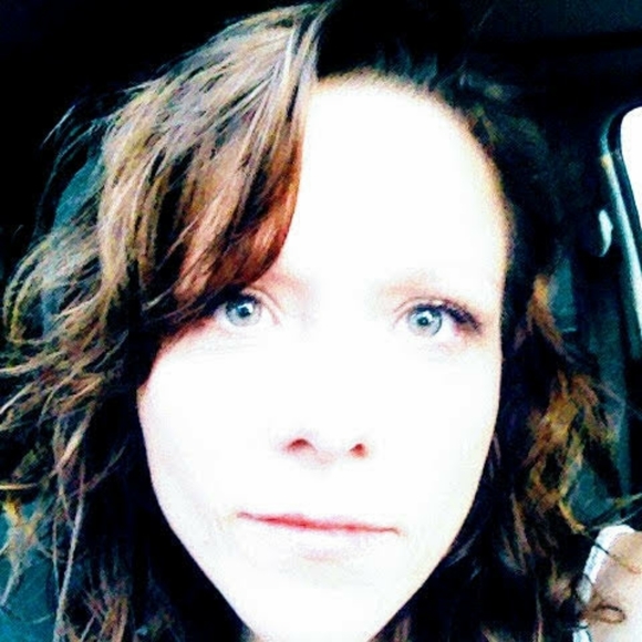 Meet your Posher, Tisha - Picture 3 of 4